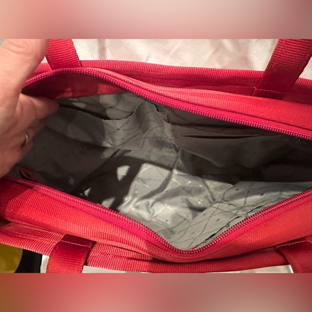 Harvey’s Original RARE Red Seatbelt Bag 16”x11” - Picture 7 of 13